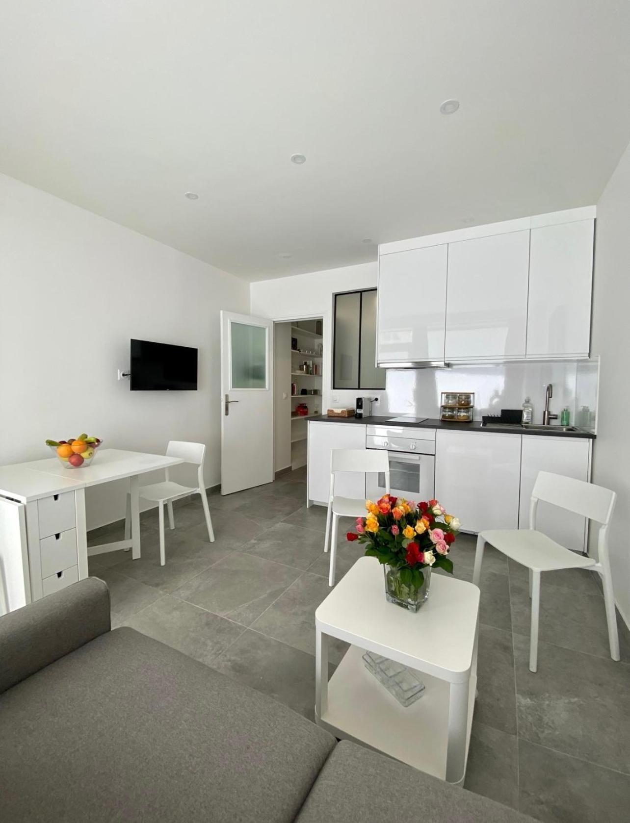 Apartament Chez Les Artistes De Menilmontant Paryż Zewnętrze zdjęcie